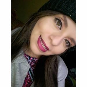 Meet your Posher, Damaris